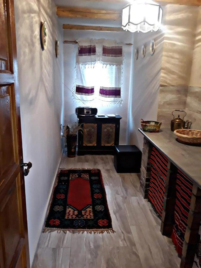 Apartmán La Curtea Veche Lapus Exteriér fotografie