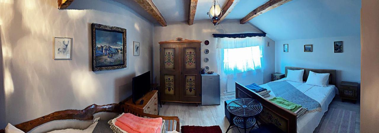 Apartmán La Curtea Veche Lapus Exteriér fotografie