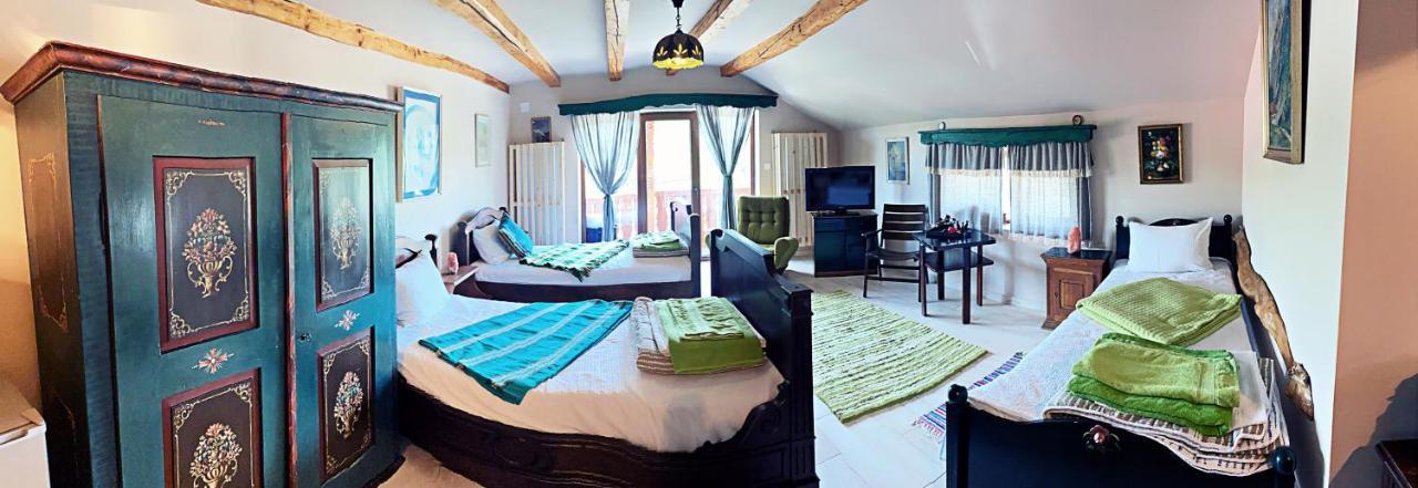 Apartmán La Curtea Veche Lapus Exteriér fotografie