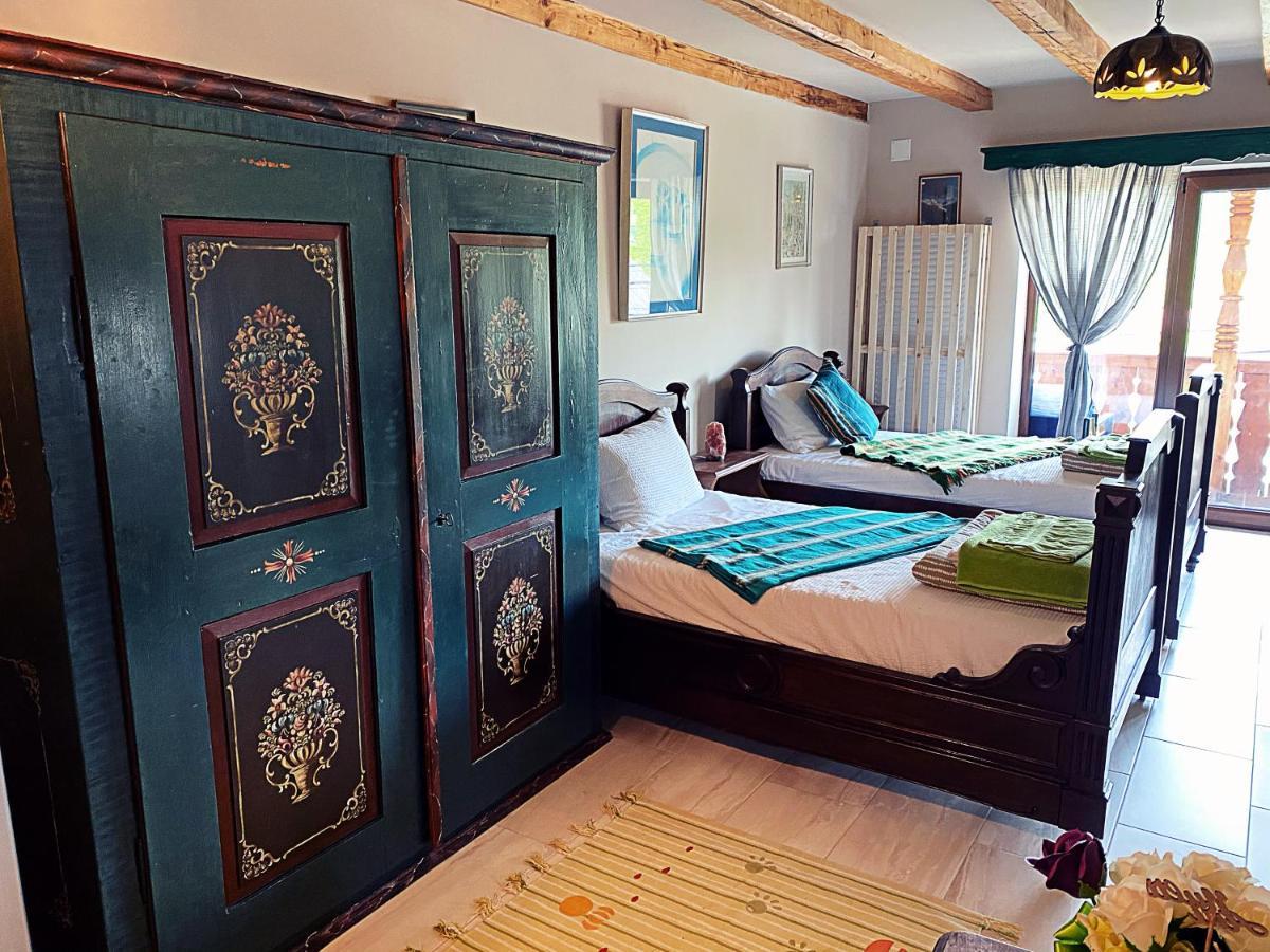 Apartmán La Curtea Veche Lapus Exteriér fotografie